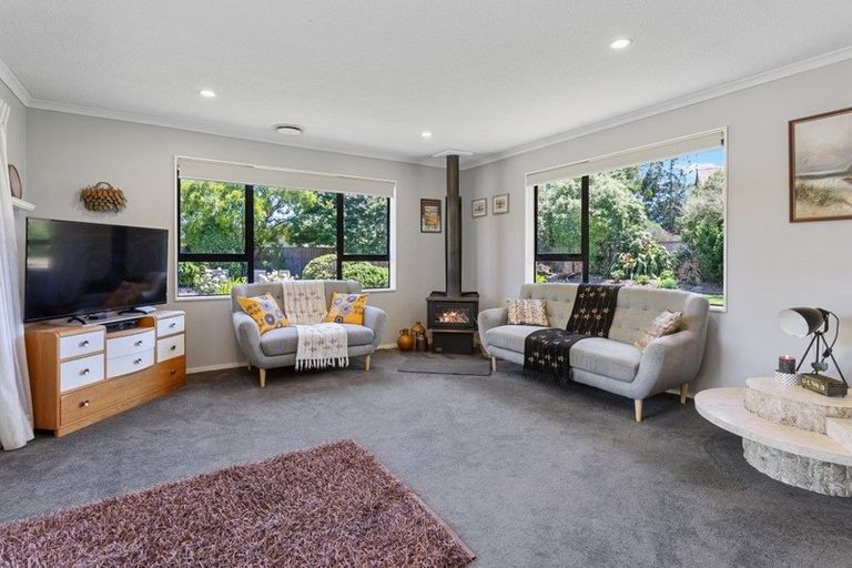 Photo of property in 7 Manahi Place, Woodend, 7610