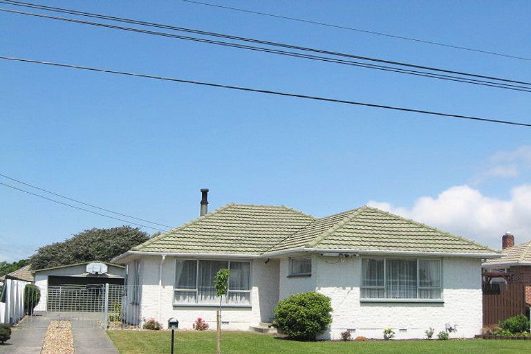 Photo of property in 35 Tomrich Street, Aranui, Christchurch, 8061