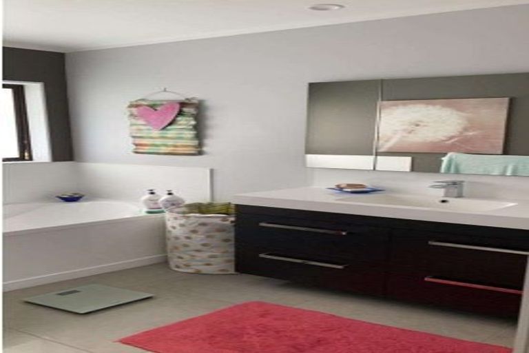 Photo of property in 28 Stirling Drive, Morrinsville, 3300