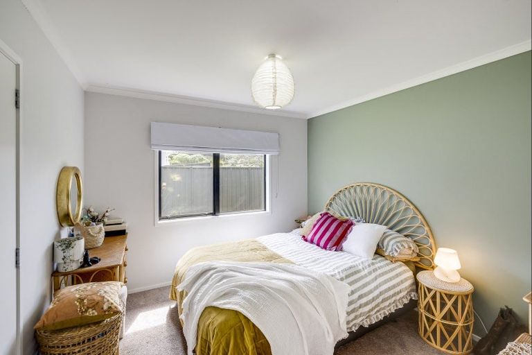 Photo of property in 105 Puketapu Road, Taradale, Napier, 4112