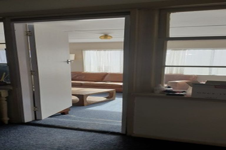 Photo of property in 28 Gibbons Street, Upper Hutt Central, Upper Hutt, 5018