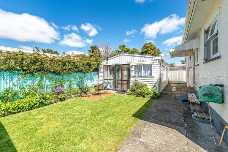 Photo of property in 2 Hodge Place, Aramoho, Whanganui, 4500