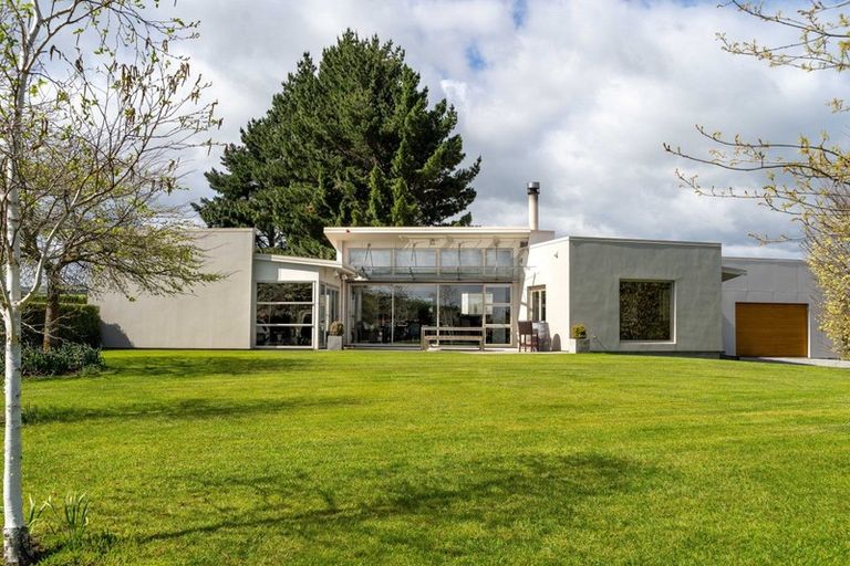 Photo of property in 18 Campbell Drive, Martinborough, 5711