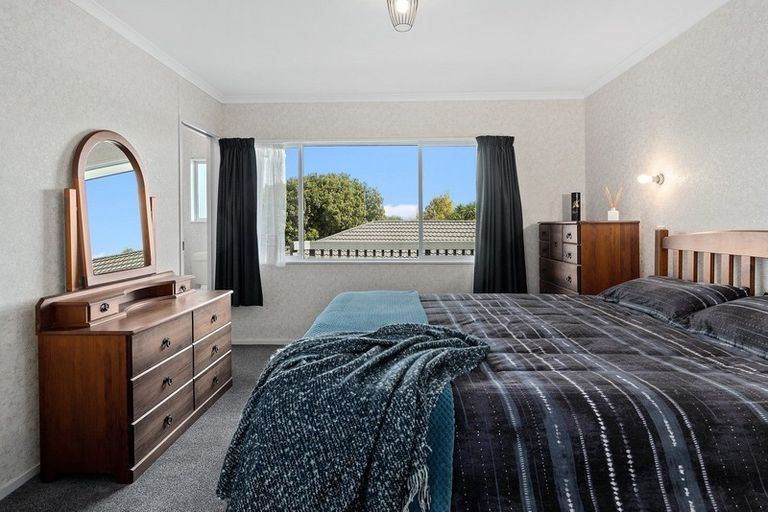 Photo of property in 9 Whitby Place, Welcome Bay, Tauranga, 3112