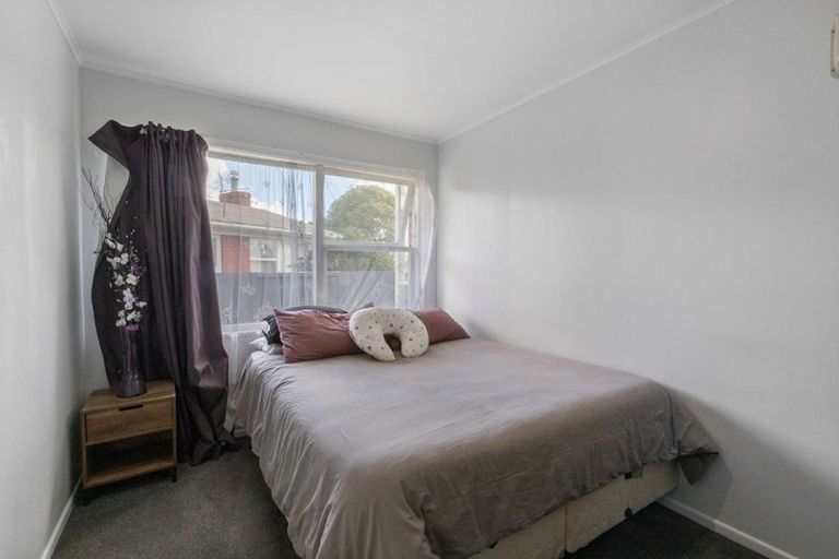 Photo of property in 53 Collins Road, Melville, Hamilton, 3206