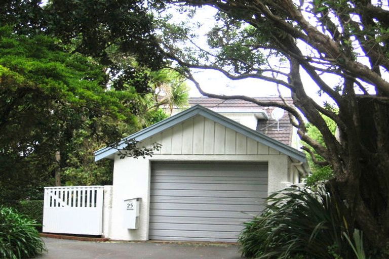 Photo of property in 25 Jubilee Road, Khandallah, Wellington, 6035