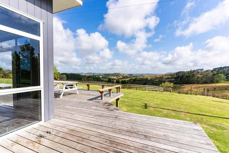 Photo of property in 918 Oneriri Road, Kaiwaka, 0573