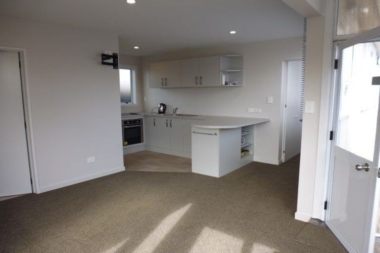 Photo of property in 8 Woodgrove Avenue, North New Brighton, Christchurch, 8083