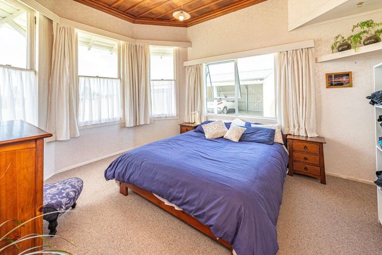 Photo of property in 23 Waitangi Road, Waverley, 4592