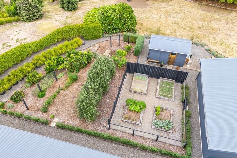 Photo of property in 14 Pairuku Lane, Peka Peka, Waikanae, 5391