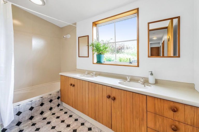 Photo of property in 16 Mountain View Place, Leeston, 7632