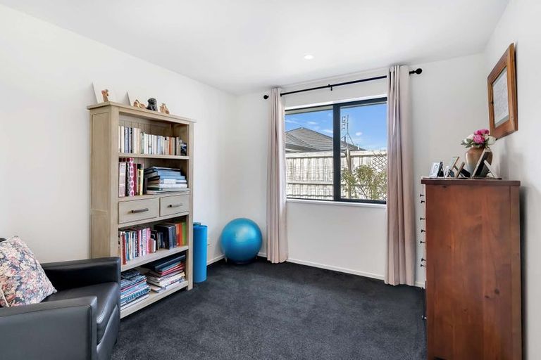 Photo of property in 117 Shillingford Boulevard, Rolleston, 7615