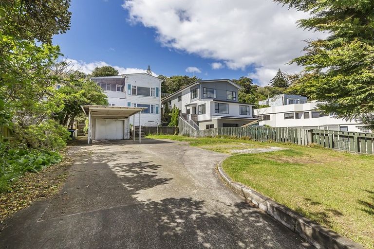 Photo of property in 88a Mana Esplanade, Paremata, Porirua, 5026