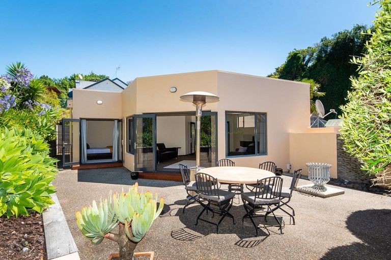 Photo of property in 145 Milton Road, Bluff Hill, Napier, 4110