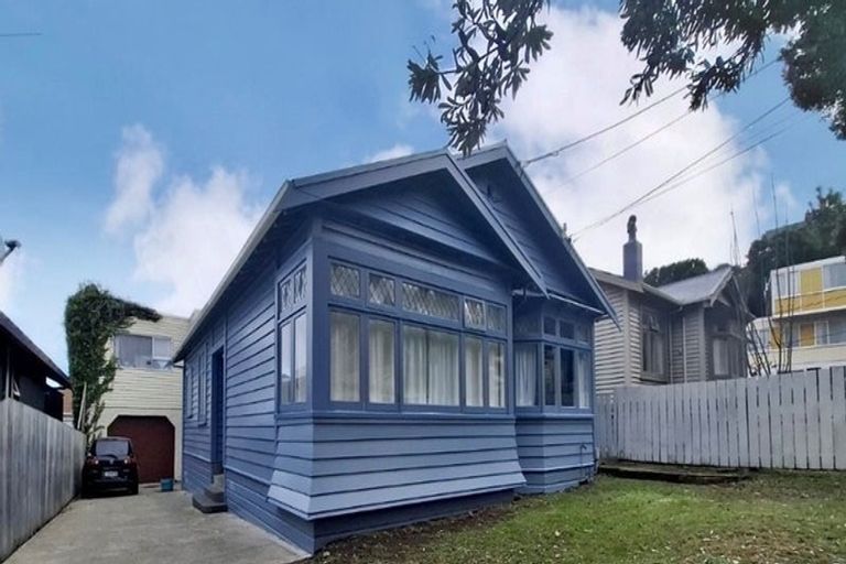 Photo of property in 4 Rotherham Terrace, Miramar, Wellington, 6022