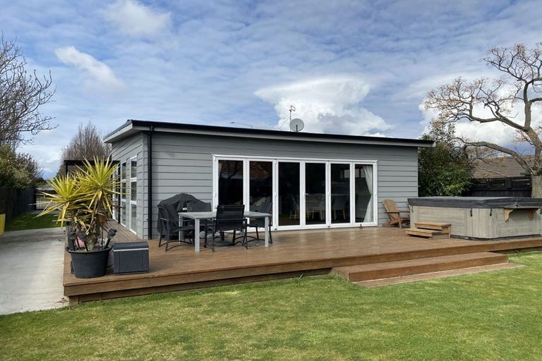 Photo of property in 55 North Parade, Richmond, Christchurch, 8013