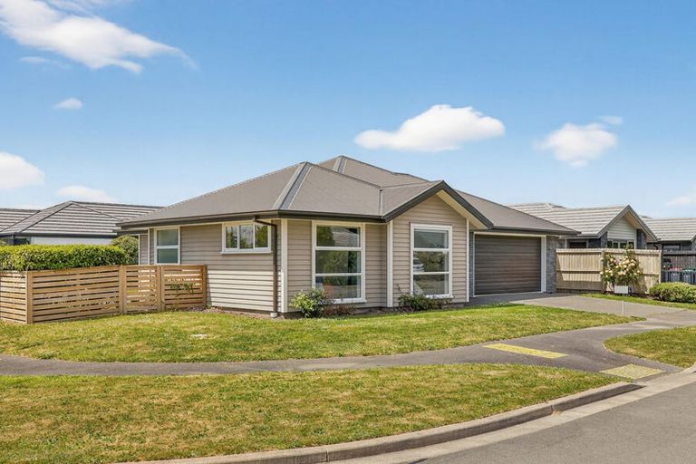 Photo of property in 68 Packard Crescent, Halswell, Christchurch, 8025