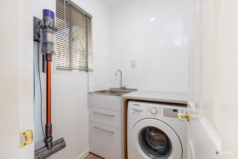 Photo of property in 32 Vista Crescent, Maoribank, Upper Hutt, 5018