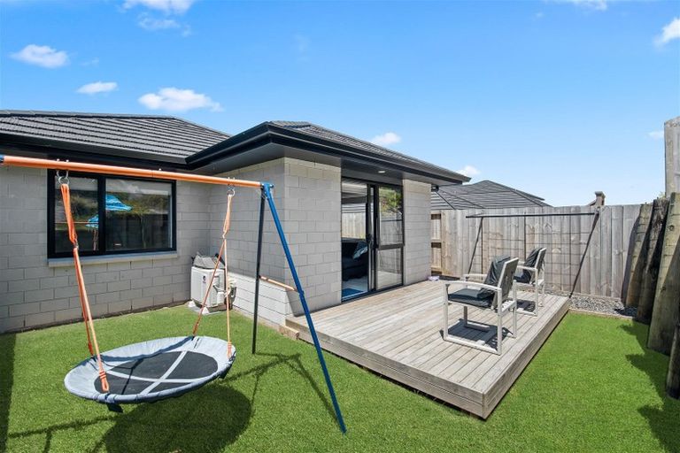 Photo of property in 11 Paiaka Place, Rototuna North, Hamilton, 3210