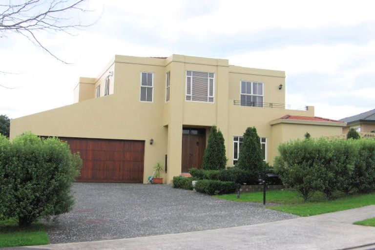 Photo of property in 8 Annagary Rise, Dannemora, Auckland, 2016