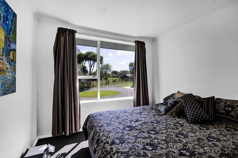 Photo of property in 2 Tayler Street, Eltham, 4322