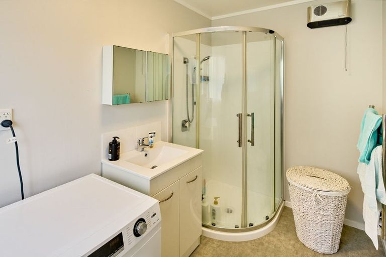 Photo of property in 15b Florio Terrace, Tawa, Wellington, 5028