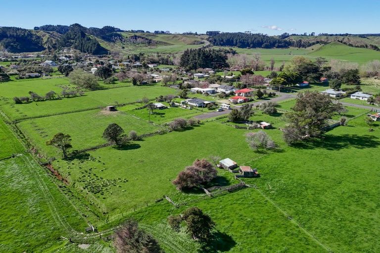 Photo of property in 3 Murray Street, Waitotara, Wanganui, 4588