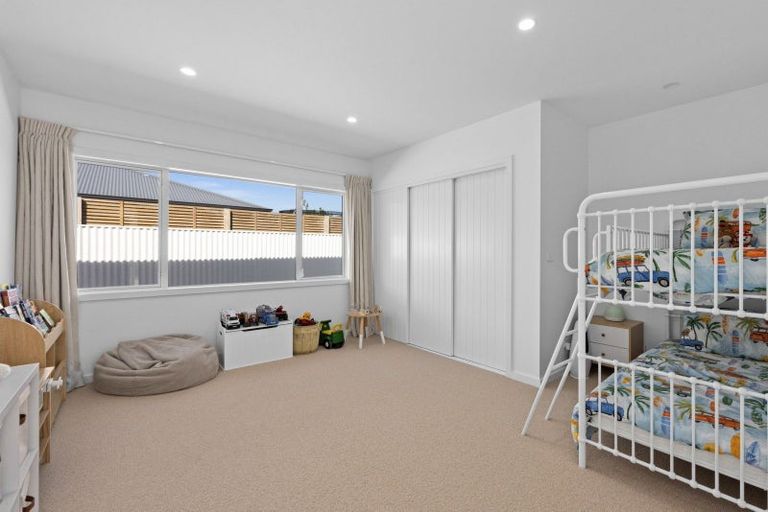 Photo of property in 29 Warwick Crescent, Taradale, Napier, 4112