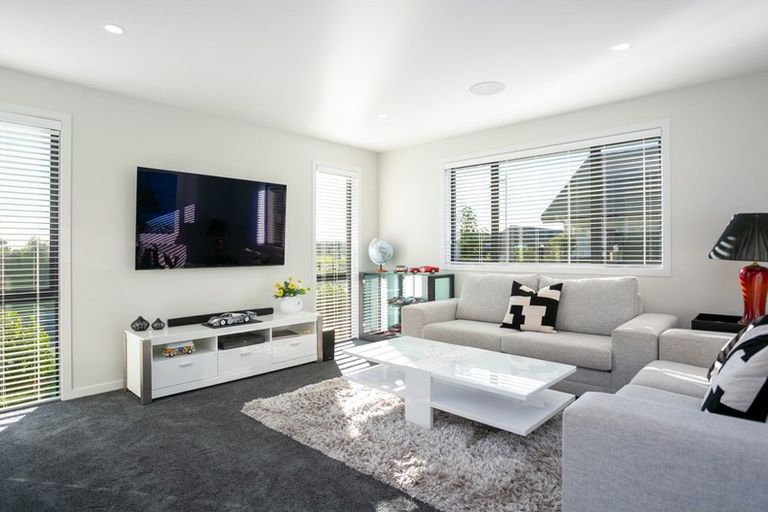 Photo of property in 3 Webber Street, Cambridge, 3434