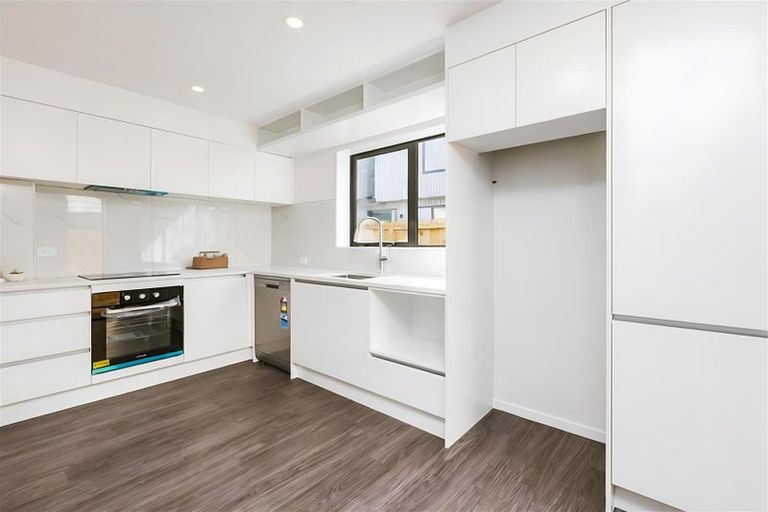 Photo of property in 8c Cheviot Street, Mangere East, Auckland, 2024