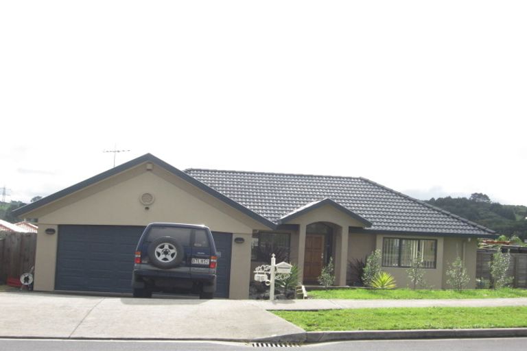 Photo of property in 36 Mt Lebanon Crescent, The Gardens, Auckland, 2105