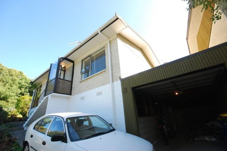 Photo of property in 1/52 Knightsbridge Drive, Forrest Hill, Auckland, 0620