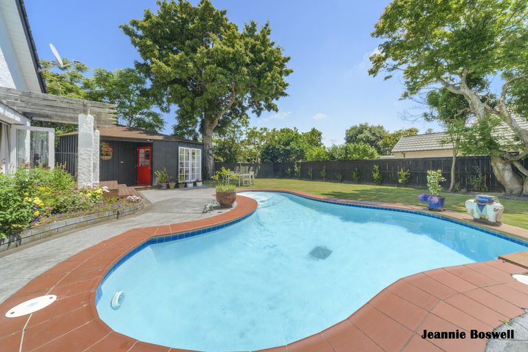 Photo of property in 220 Victoria Avenue, Hokowhitu, Palmerston North, 4410