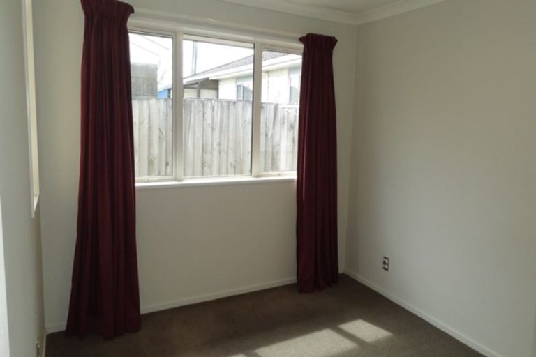 Photo of property in 3/60 Bassett Street, Burwood, Christchurch, 8083