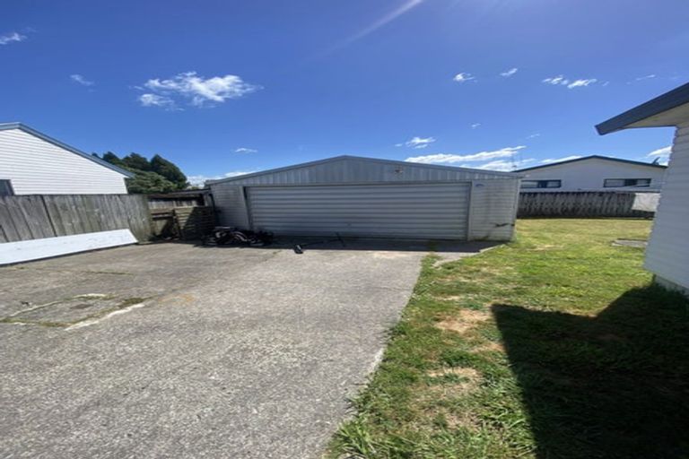 Photo of property in 16 Penney Green, Nawton, Hamilton, 3200