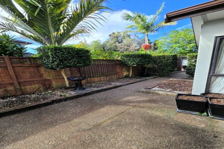 Photo of property in 21 Dressage Lane, Greenhithe, Auckland, 0632
