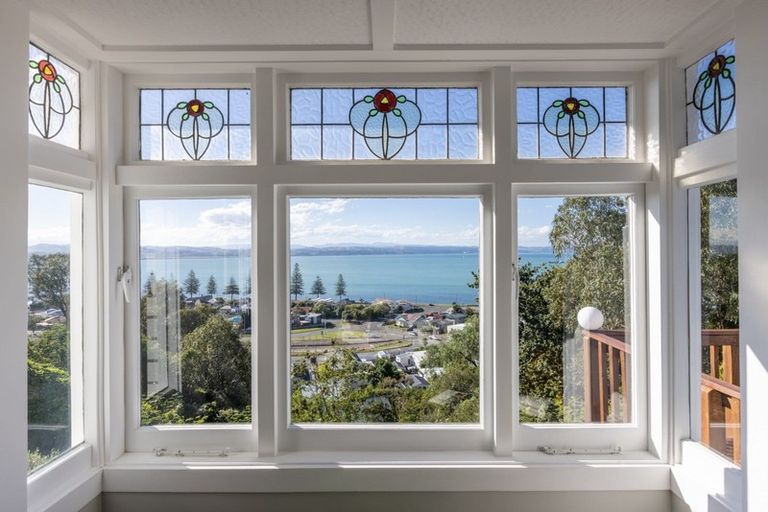 Photo of property in 14 Bay View Road, Bluff Hill, Napier, 4110