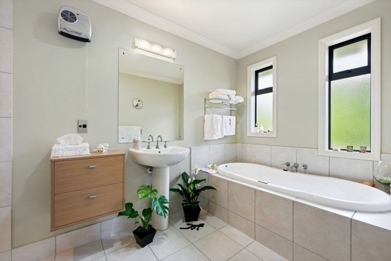 Photo of property in 10 Aspen Court, Huntington, Hamilton, 3210