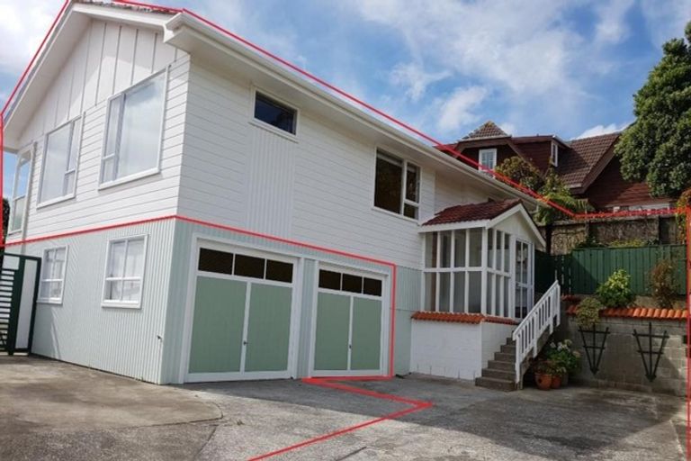 Photo of property in 8 Dallas Court, Miramar, Wellington, 6022