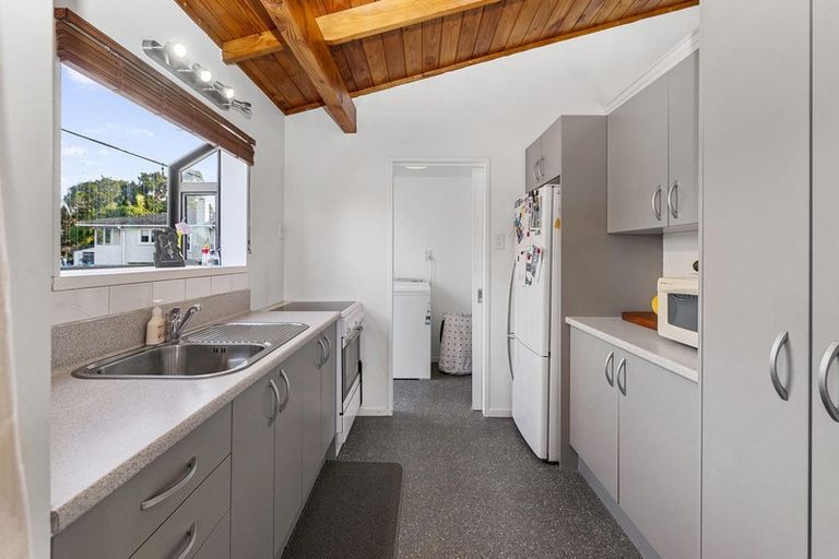 Photo of property in 1/29 Tirimoana Road, Te Atatu South, Auckland, 0602