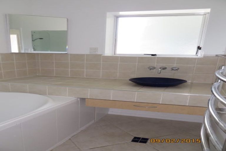 Photo of property in 2/13 Tapiri Street, Hataitai, Wellington, 6021