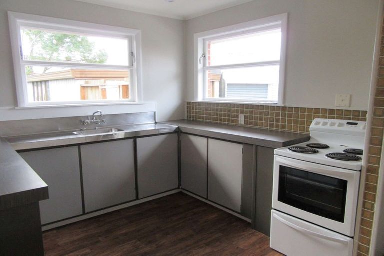 Photo of property in 11 Snell Grove, Clouston Park, Upper Hutt, 5018