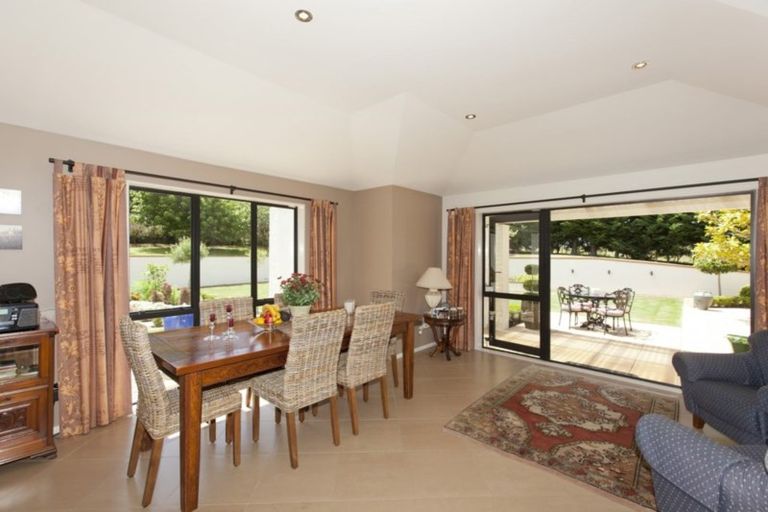 Photo of property in 16 Ventnor Drive, Paraparaumu, 5032