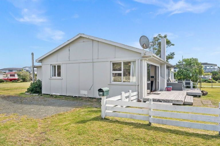 Photo of property in 2a Finch Street, One Tree Point, 0118