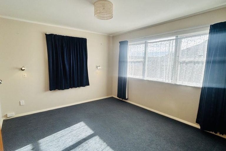 Photo of property in 6 Ngahina Street, Paraparaumu, 5032