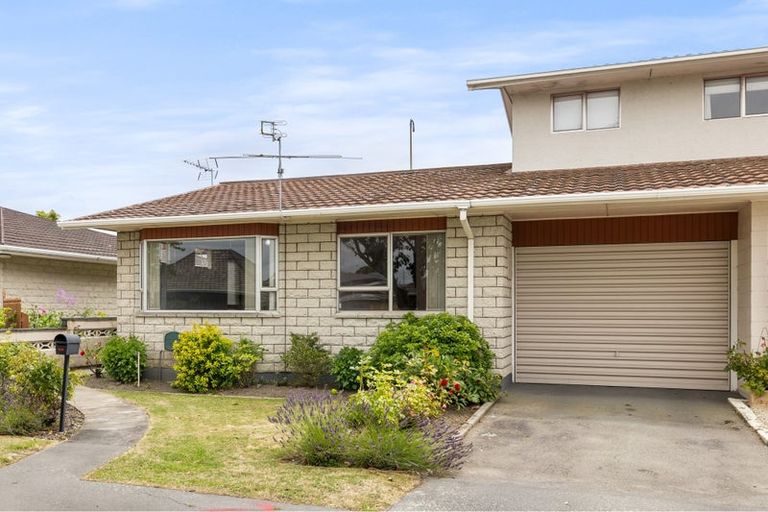 Photo of property in 10 Andrew Street, Rangiora, 7400