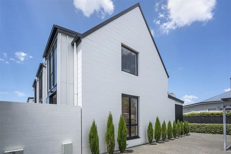 Photo of property in 1036a Colombo Street, St Albans, Christchurch, 8014