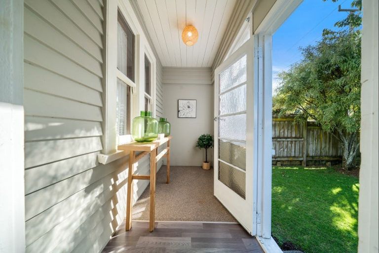 Photo of property in 44 Fitzroy Road, Fitzroy, New Plymouth, 4312