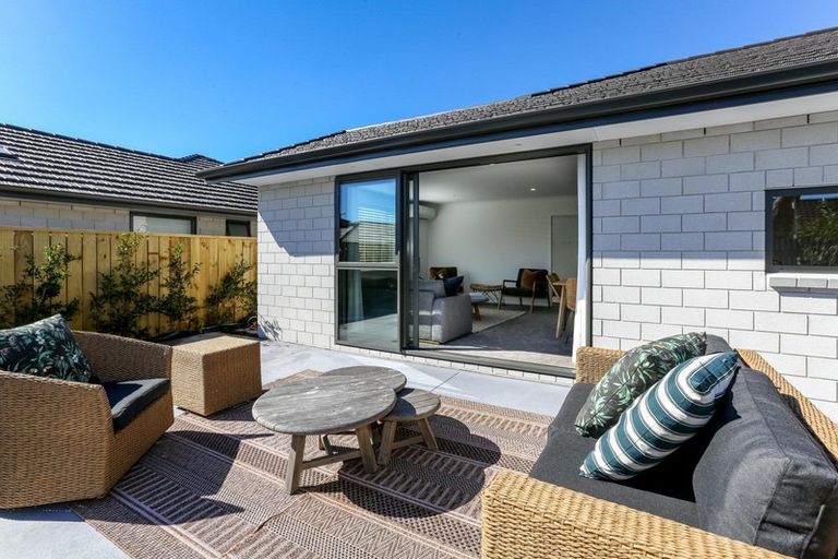 Photo of property in 386a Mangorei Road, Merrilands, New Plymouth, 4312