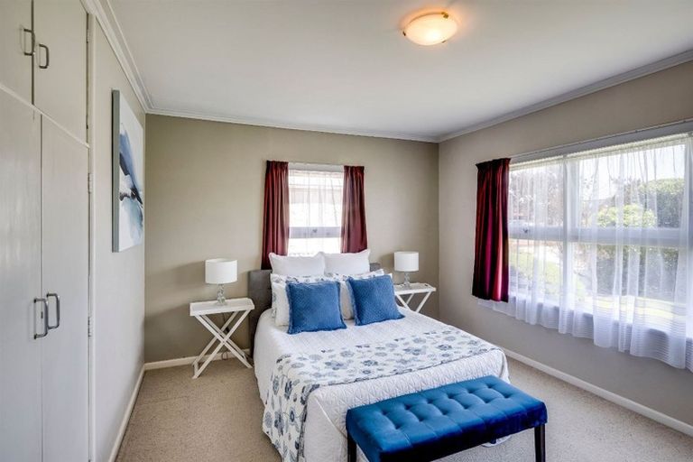 Photo of property in 123 Taradale Road, Onekawa, Napier, 4110